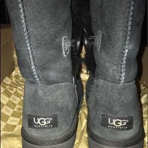 Bailey Button Triplet II UGG Boots